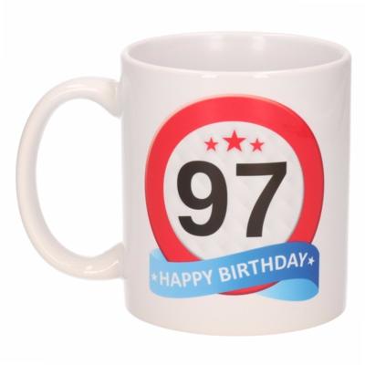 97 jaar Verjaardag koffiemok - cadeau beker - stopbord print - 300 ml - keramiek - wit