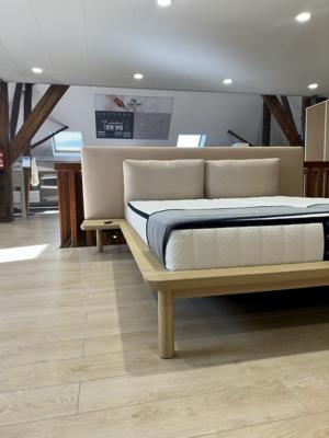 Auping Noble 180x210 incl spiralen en matrassen