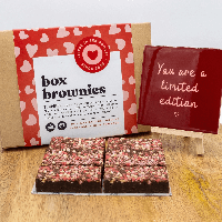 Love Tegeltje Box - Brownies - 6 Brownies - Brievenbus Pakket - Box Brownies - Liefdes Cadeau - Liefde Vieren - You Are A Limited Edition - Cadeau