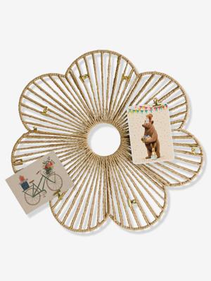 Collage van bloemen van papierkoord beige