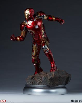 Marvel: Avengers Age of Ultron - Iron Man Mark XLIII 1:4 Scale Maquette - Sideshow Toys