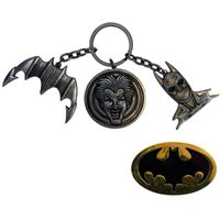 DC Comics: Batman 1989 - CHS Keychain And Pin Set
