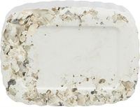 Trixie Piksteen met schelpen mineralen en mosselen