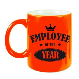 1x stuks collega cadeau mok / beker neon oranje employee of the year