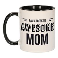 Mama cadeau koffiemok - beker - zwart - met tekst Freaking awesome mom - Cadeau moederdag