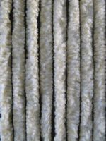 Sunarts model 8129 Kattenstaarten Beige / Wit gem. afm. 100 x 230 cm