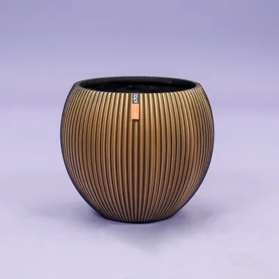 Capi Vaas bol groove d12h10cm zwart/goud Capi Vaas bol groove d12h10cm zwart/goud