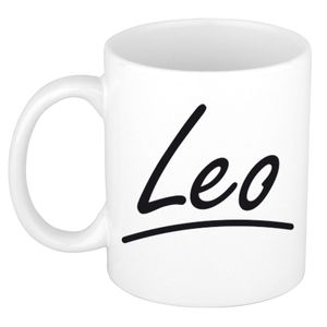 Naam cadeau mok / beker Leo met sierlijke letters 300 ml