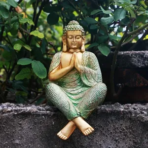 Biddend Boeddha Beeld voor in de Tuin - Home & Living - Spiritueelboek.nl