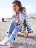 Lichtgewicht jas met iriserend effect voor meisjes regenboog metallic - thumbnail