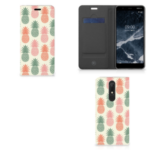 Nokia 5.1 (2018) Flip Style Cover Ananas