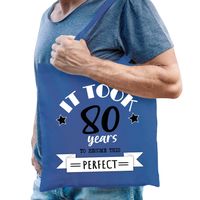 Cadeau tas voor heren - 80 en perfect - blauw - katoen - 42 x 38 cm - tachtig - shopper - thumbnail