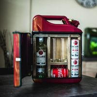 Jerrycan Bar - Sterke Drank - Rood Jerrycan Bar - Sterke Drank - Rood