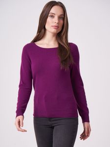 Basic fijngebreide boothals trui van biologisch cashmere