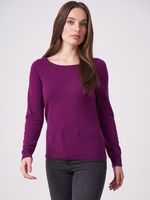 Basic fijngebreide boothals trui van biologisch cashmere