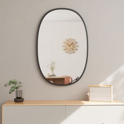 Umbra Ovale Spiegel 'Hub' 91 x 61cm, kleur Zwart