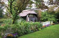 Cottage UK 140x90cm Tuindoek - Customize it Cottage UK 140x90cm Tuindoek - Customize it