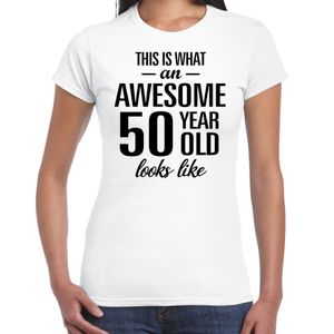 Awesome 50 year / 50 jaar cadeau t-shirt wit dames - Sarah