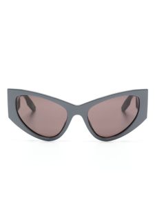 Balenciaga Eyewear lunettes de soleil Monaco à monture papillon - Gris