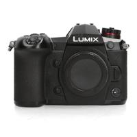 Panasonic Lumix DC-G9 Panasonic Lumix DC-G9