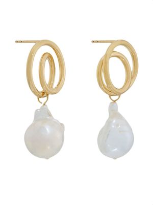 Completedworks boucles d'oreilles pendantes serties de perles
