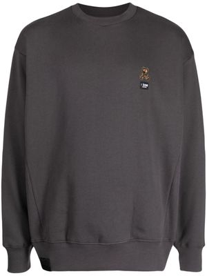 izzue sweat en polaire à patch ourson - Gris