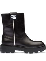 Miu Miu bottines à patch logo - Noir - thumbnail