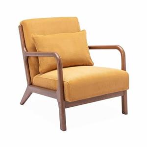 sweeek - Scandinavische fauteuil in ribfluweel en licht walnoot