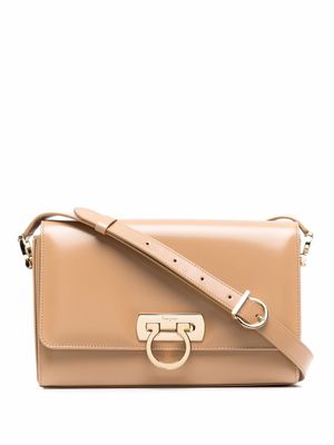 Ferragamo Gancini leren schoudertas - Beige