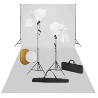 Fotostudioset met lampen, paraplu's, achtergrond en reflector