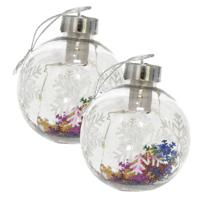 Verlichte kerstballen - 2x - met sneeuwvlok confetti - 8 cm - kunststof - 5 LED lampjes - thumbnail