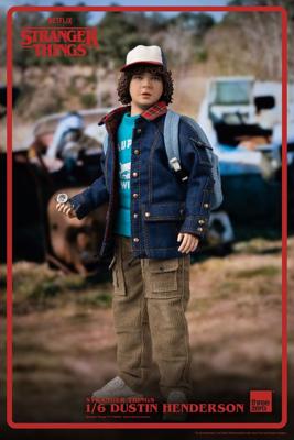 Stranger Things Action Figure 1/6 Dustin Henderson 23cm