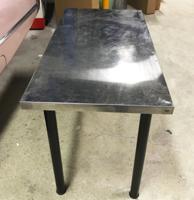 Tafel Met Aluminium Blad 120cm x 60cm - As Is