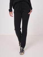 Gebreide broek met ribstructuur