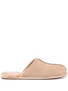 UGG chaussons Scuff en peau lainée - Marron