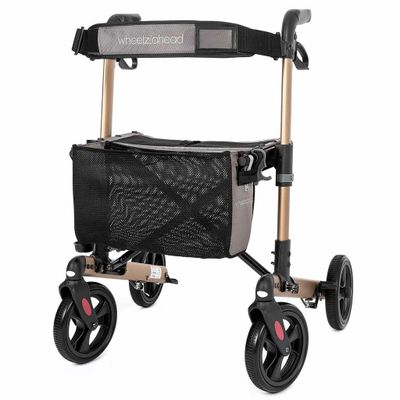 Lichtgewicht rollator Track 4.0 (7,4 kg) | Wheelz Ahead | Champagne | Dubbel opvouwbaar | Weggewerkte remkabels | Rugband, Tas en stokhouder | WARO005 | WheelzAhead Lichtgewicht rollator Track 4.0 (7,4 kg) | Wheelz Ahead | Champagne | Dubbel opvouwbaar | Weggewerkte remkabels | Rugband, Tas en stokhouder | WARO005 | WheelzAhead