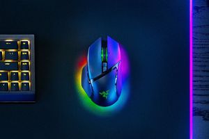 Razer Basilisk V3 Pro muis Rechtshandig RF Wireless + Bluetooth + USB Type-C Optisch 30000 DPI