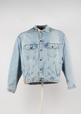Vintage Levi&apos;s Jacket in Light Blue Size XL