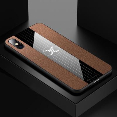 Voor iPhone XS Max XINLI stiksels doek Textue schokbestendig TPU beschermhoes (bruin)