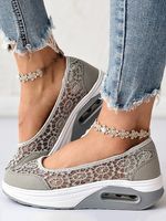 Breathable Contrast Lace Slip-on Sneakers