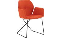 Goossens Excellent Eetkamerstoel Manzini oranje stof met armleuning, modern design