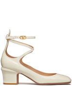 Valentino Garavani escarpins Tan-Go 70 mm en cuir verni - Blanc