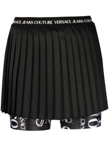 Versace Jeans Couture jupe-short plissée à bande logo - Noir