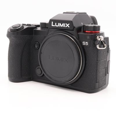 Panasonic Lumix DC-S5 body occasion