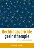 Hechtingsgerichte gezinstherapie (Paperback)