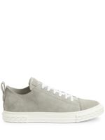 Giuseppe Zanotti baskets en daim - Gris