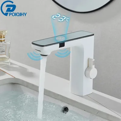 Witte Slimme Sensor Wastafelkraan met Digitaal Display - Touchless Mengkraan | Warm & Koud Water | Voor Badkamer Witte Slimme Sensor Wastafelkraan met Digitaal Display - Touchless Mengkraan | Warm & Koud Water | Voor Badkamer