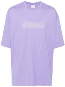 VETEMENTS t-shirt en coton à détails de clous - Violet