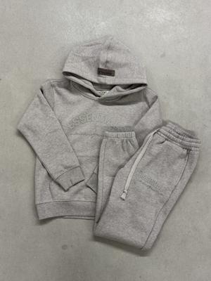 Cou7ure Essentials Basic Curve Trainingspak Kids Lichtbruin - Maat 128 - Kleur: Lichtbruin | Soccerfanshop