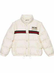 Gucci veste bomber matelassée à patch logo - Blanc